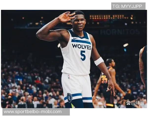 爱德华兹末节发力拿下7分全场24投仅中7三分球表现不佳 爱德华兹末节发力拿下7分全场24投仅中7三分球表现不佳